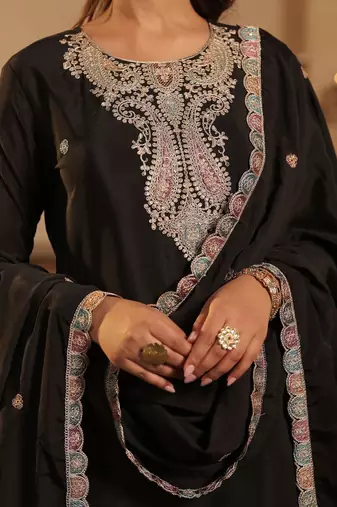 Ethnic Motifs Embroidered Thread Work Kurta With Sharara & Dupatta