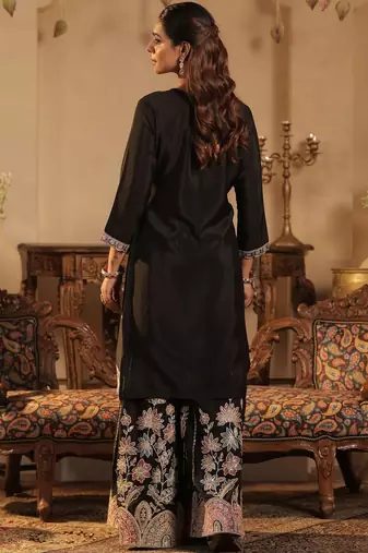 Ethnic Motifs Embroidered Thread Work Kurta With Sharara & Dupatta