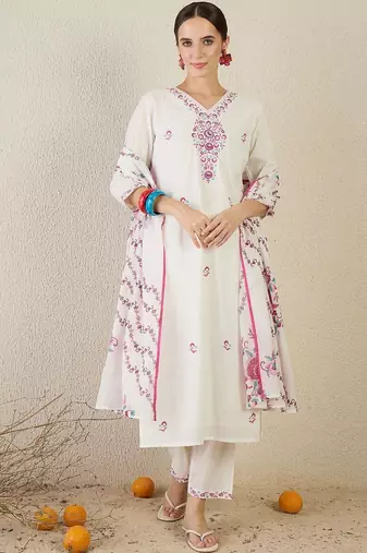 Ethnic Motifs Embroidered Thread Work Pure Cotton Kurta With Trouser & Dupatta