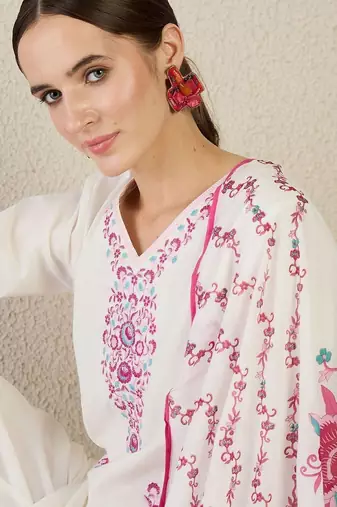 Ethnic Motifs Embroidered Thread Work Pure Cotton Kurta With Trouser & Dupatta
