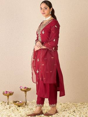 Ethnic Motifs Embroidered V-Neck Zari Straight Kurta With Trousers & Dupatta 4