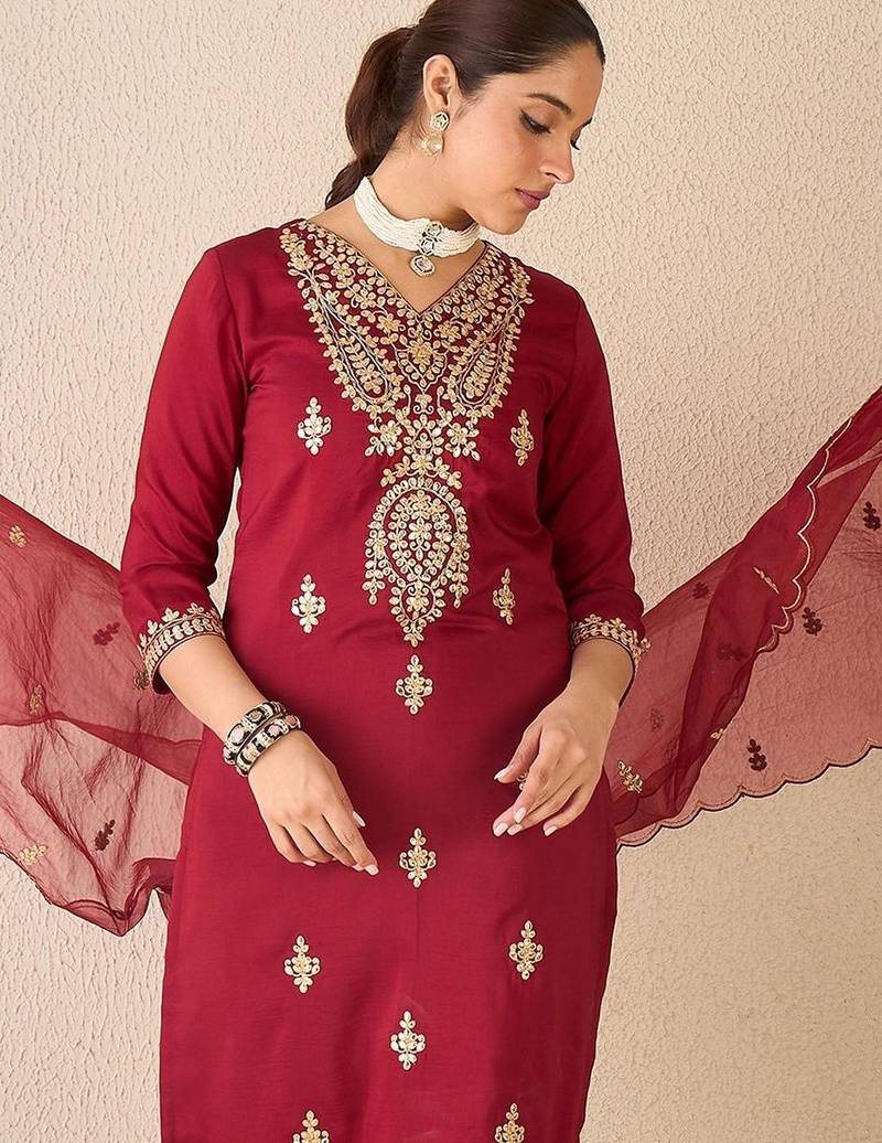 Ethnic Motifs Embroidered V-Neck Zari Straight Kurta With Trousers & Dupatta