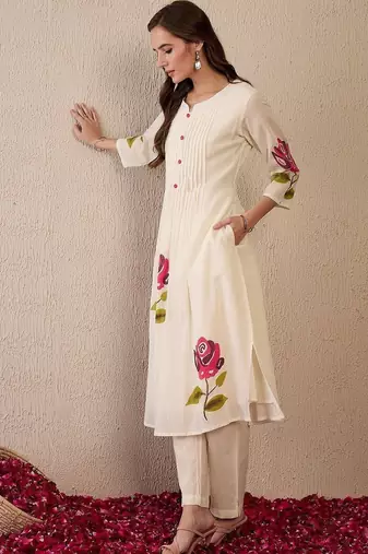 Women Floral Printed Round Neck Pure Cotton Pleated Kurta with Trousers