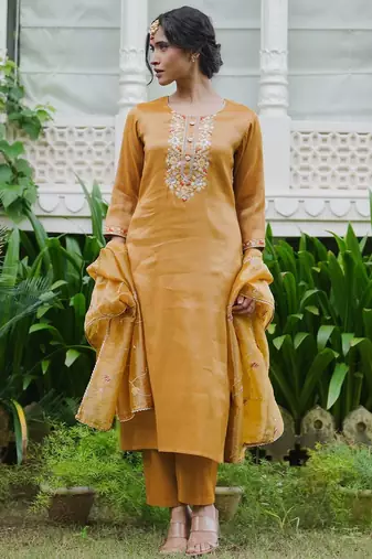 Ethnic Motifs Embroidered Straight Thread Work Kurta With Trouser & Dupatta