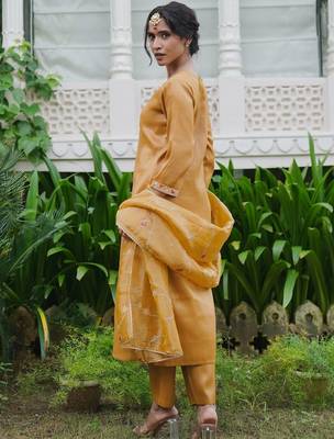 Ethnic Motifs Embroidered Straight Thread Work Kurta With Trouser & Dupatta 5