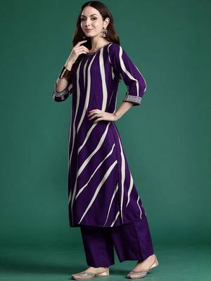 Printed Round Neck Straight Beads And Stones Kurta With Palazzos 4