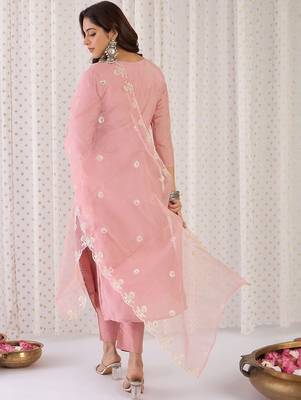 Ethnic Motifs Embroidered Regular Thread Work Kurta With Trouser And Dupatta 5