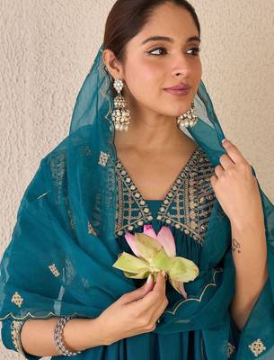 Ethnic Motifs Embroidered Zari Empire A-Line Kurta With Trouser And Dupatta 2