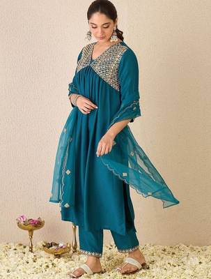 Ethnic Motifs Embroidered Zari Empire A-Line Kurta With Trouser And Dupatta 4