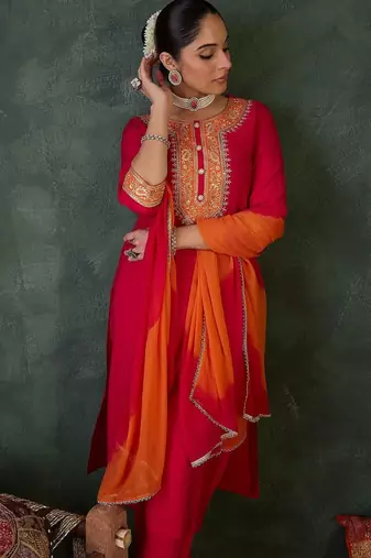 Ethnic Motifs Embroidered Straight Thread Work Kurta With Trouser & Dupatta