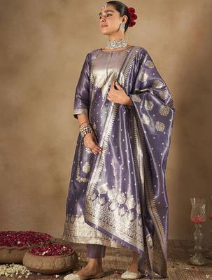 Women Ethnic Motifs Woven Design Kurta with Trousers & With Dupatta 3