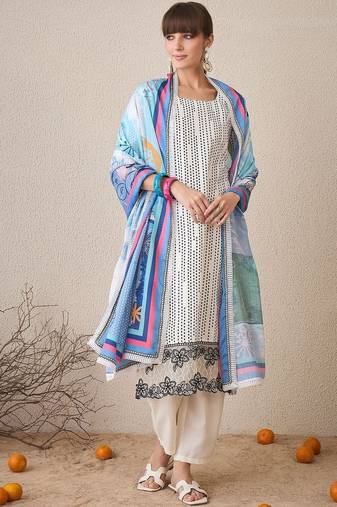 Women Geometric Printed Kurta with Trousers & Dupatta