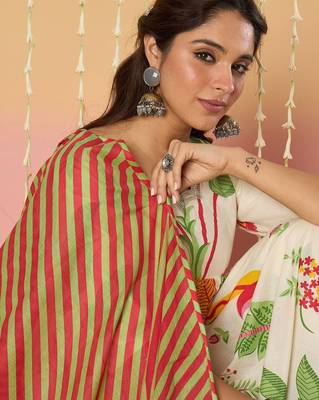 Women Ethnic Motifs Printed Panelled Pure Cotton Kurta with Trousers & Dupatta 1