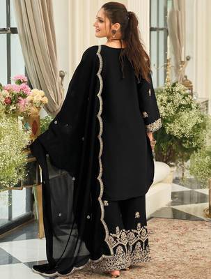 Women Ethnic Motifs Embroidered Kurta with Palazzo & Dupatta 4