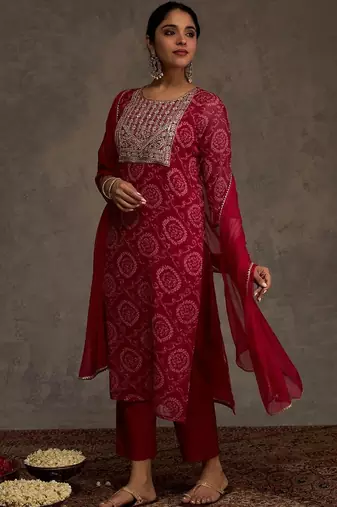 Women Ethnic Motifs Embroidered Kurta with Trousers & Dupatta