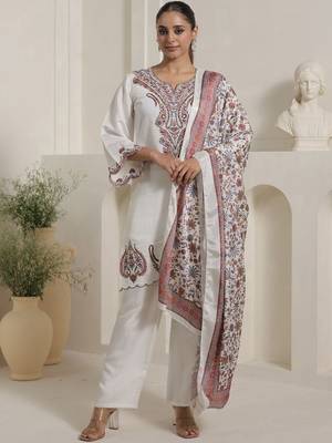 Women Ethnic Motifs Embroidered Regular Kurta with Palazzos & Dupatta 1