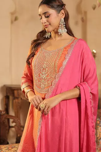 Bandhani Printed Straight Sequinned Kurta With Trousers & Dupatta