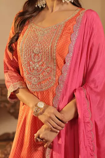 Bandhani Printed Straight Sequinned Kurta With Trousers & Dupatta