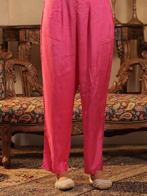 Bandhani Printed Straight Sequinned Kurta With Trousers & Dupatta 6