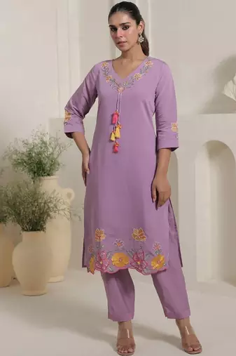 Women Floral Printed Kurta with Trouser & Dupatta