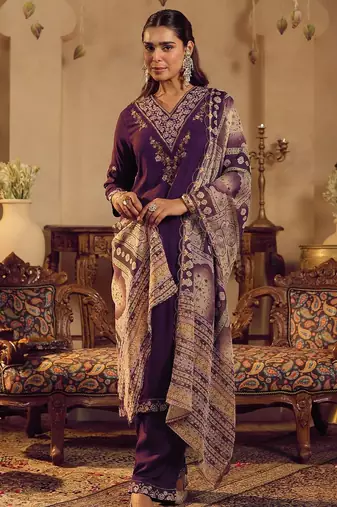 Women Ethnic Motifs Printed Kurta with Trouser & Dupatta