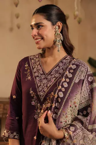 Women Ethnic Motifs Printed Kurta with Trouser & Dupatta
