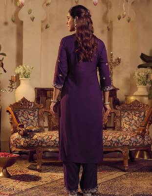 Women Ethnic Motifs Printed Kurta with Trouser & Dupatta 4