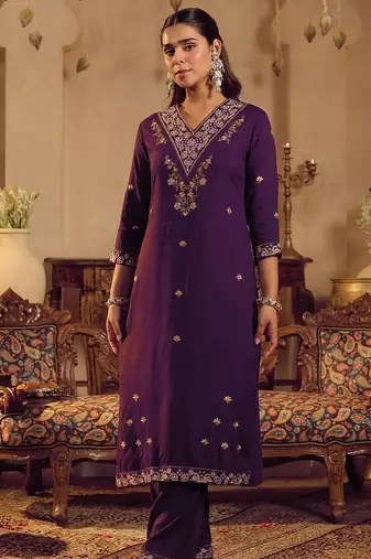Women Ethnic Motifs Printed Kurta with Trouser & Dupatta