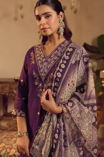 Women Ethnic Motifs Printed Kurta with Trouser & Dupatta