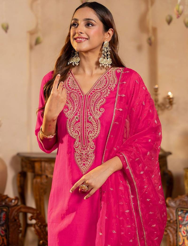Women Ethnic Motifs Embroidered Regular Sequinned Kurta with Trousers & Dupatta