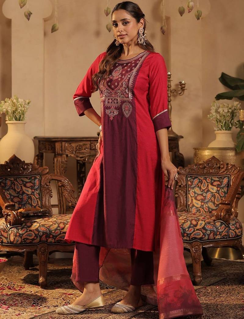 Women Solid Kurta with Trousers & Dupatta