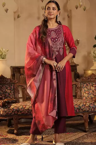 Women Solid Kurta with Trousers & Dupatta