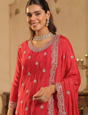 Ethnic Motifs Embroidered Straight Chinon Kurta & Palazzos With Dupatta 2
