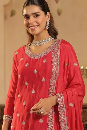 Ethnic Motifs Embroidered Straight Chinon Kurta & Palazzos With Dupatta