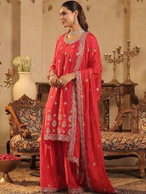 Ethnic Motifs Embroidered Straight Chinon Kurta & Palazzos With Dupatta 3