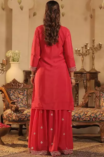 Ethnic Motifs Embroidered Straight Chinon Kurta & Palazzos With Dupatta
