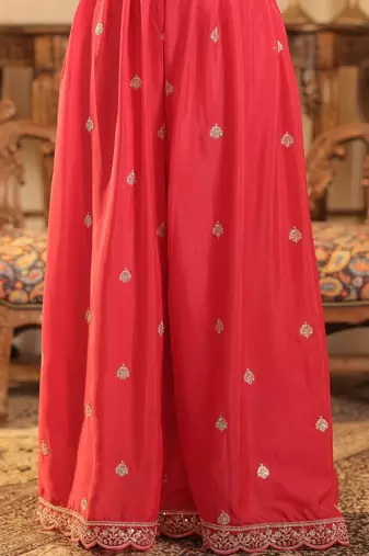 Ethnic Motifs Embroidered Straight Chinon Kurta & Palazzos With Dupatta