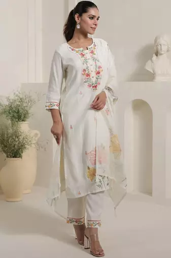 Women Floral Embroidered Kurta with Trousers & Dupatta