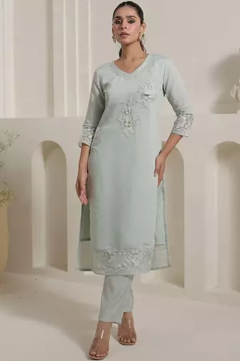 Women Floral Embroidered Beads and Stones Kurta with Trousers & Dupatta