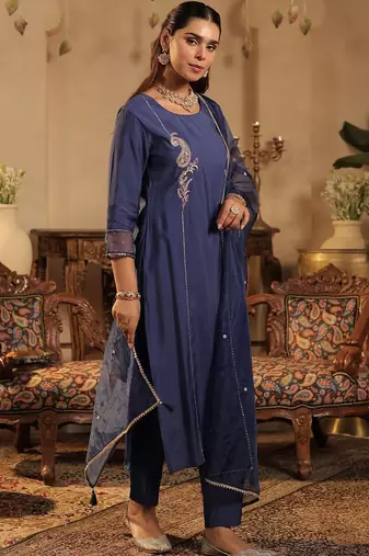 Women Paisley Embroidered Sequinned Kurta with Trousers & Dupatta