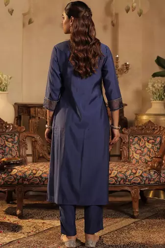 Women Paisley Embroidered Sequinned Kurta with Trousers & Dupatta