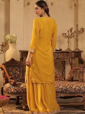 Women Ethnic Motifs Embroidered Regular Sequinned Kurta Set With Dupatta 4