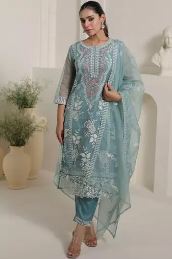 Women Floral Embroidered Kurta with Trousers & Dupatta