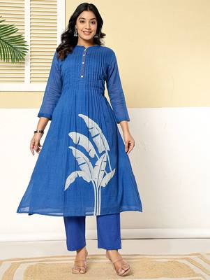 Women Printed Regular Pure Cotton Kurta with Trousers 2