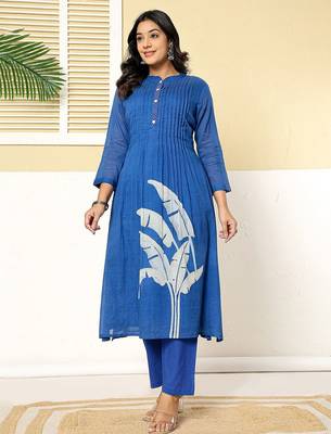 Women Printed Regular Pure Cotton Kurta with Trousers 6