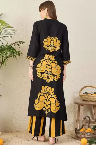 Women Ethnic Motifs Printed A-Line Kurta with Palazzos
