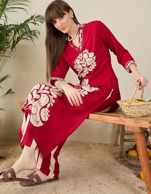 Geometric Printed V-Neck Straight Kurta & Palazzos 6