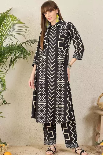 Women Geometric Printed Cotton A-Line Kurta with Trousers
