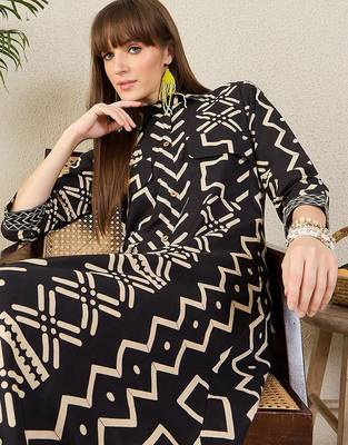 Women Geometric Printed Cotton A-Line Kurta with Trousers 6
