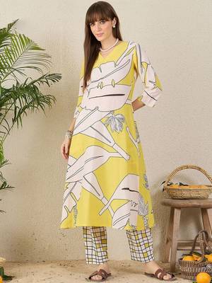 Women Ethnic Motifs Printed V Neck Pure Cotton Kurta with Trousers 1